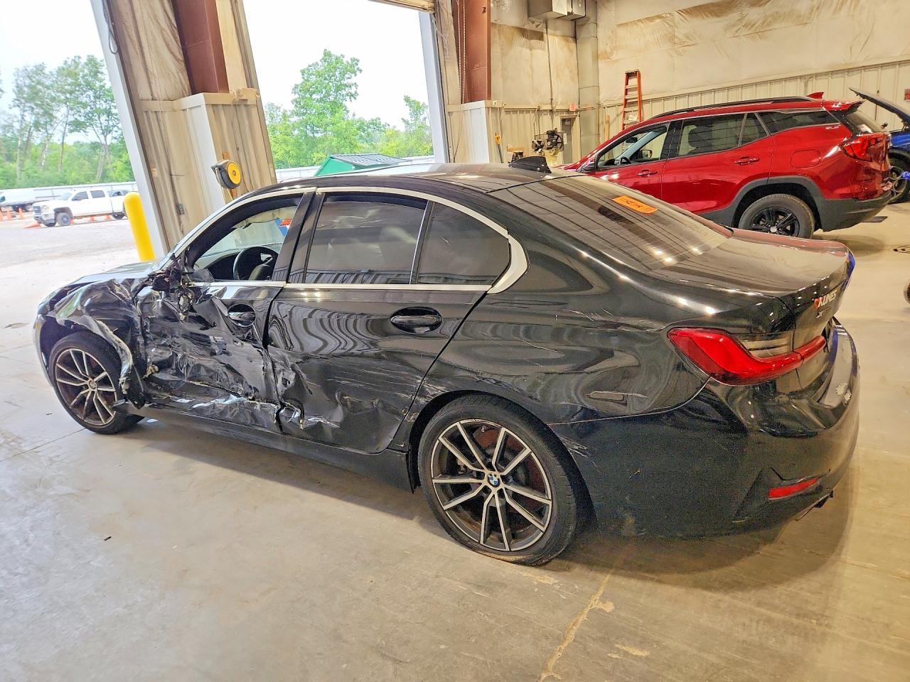 2020 BMW 3 Series, 330XI