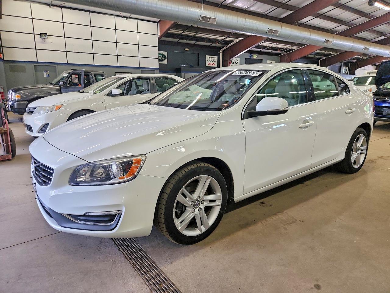 2015 Volvo S60, Premier