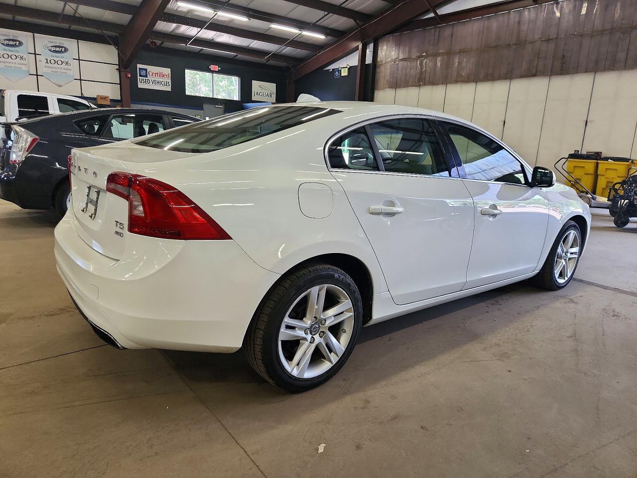 2015 Volvo S60, Premier