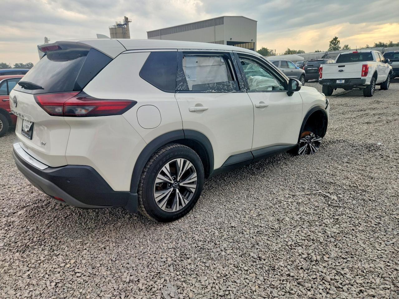2023 Nissan Rogue, SV