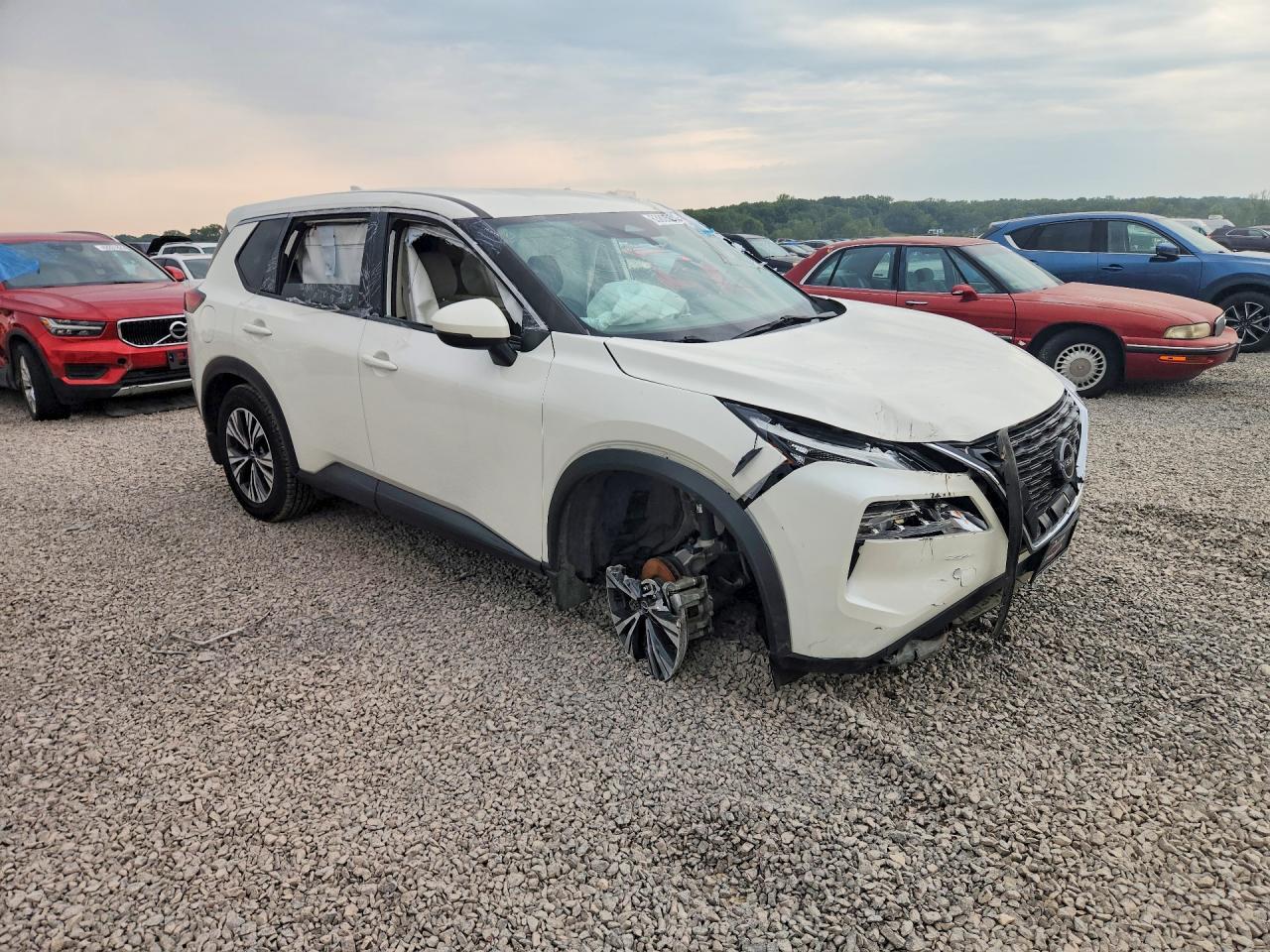 2023 Nissan Rogue, SV