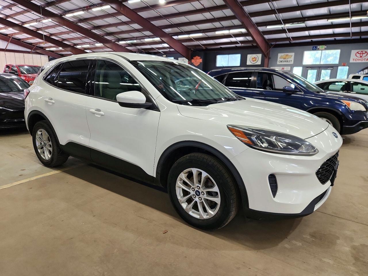 2020 Ford Escape, SE