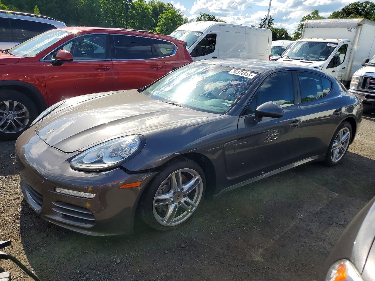 2015 Porsche Panamera, 2
