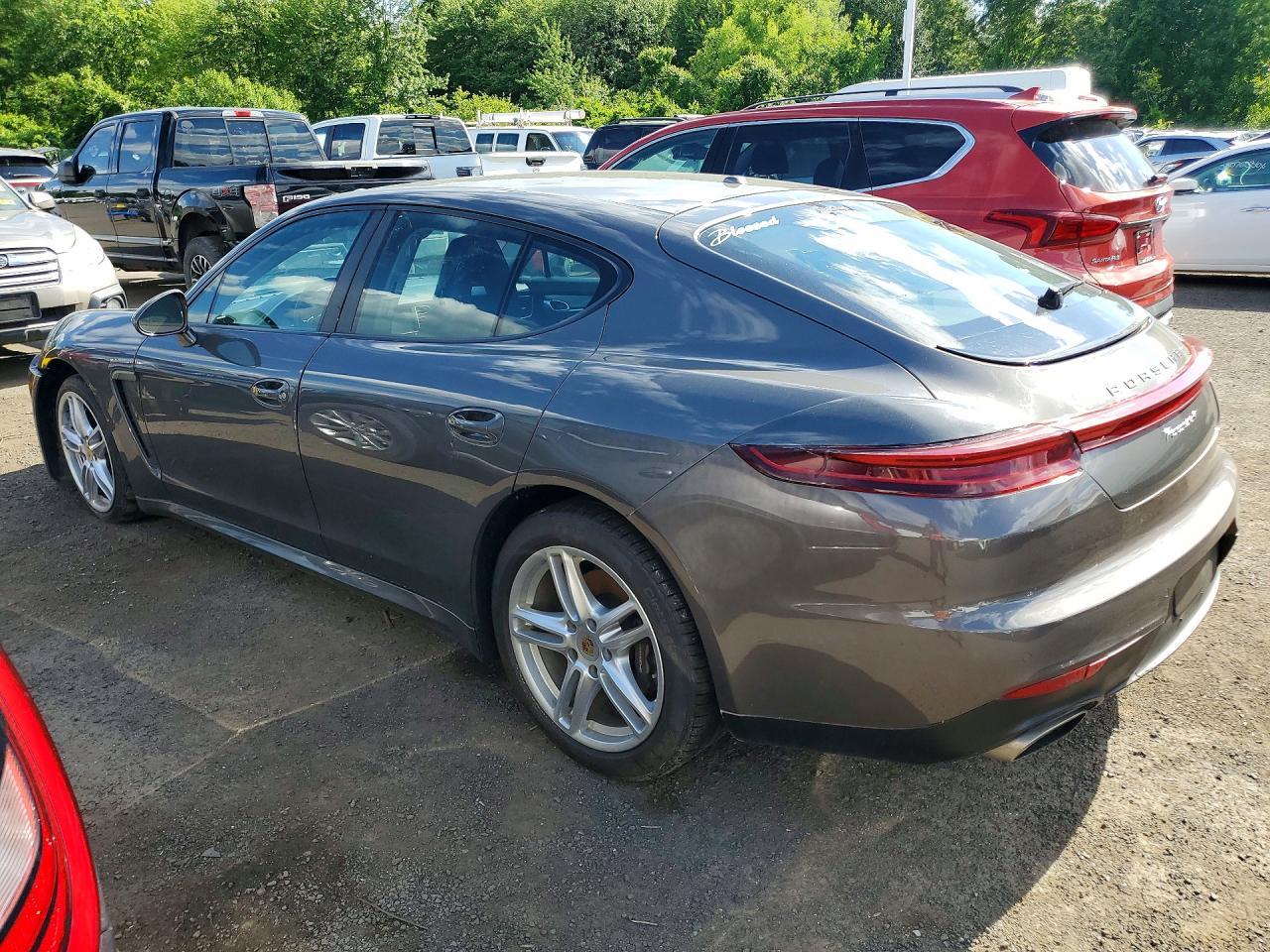 2015 Porsche Panamera, 2