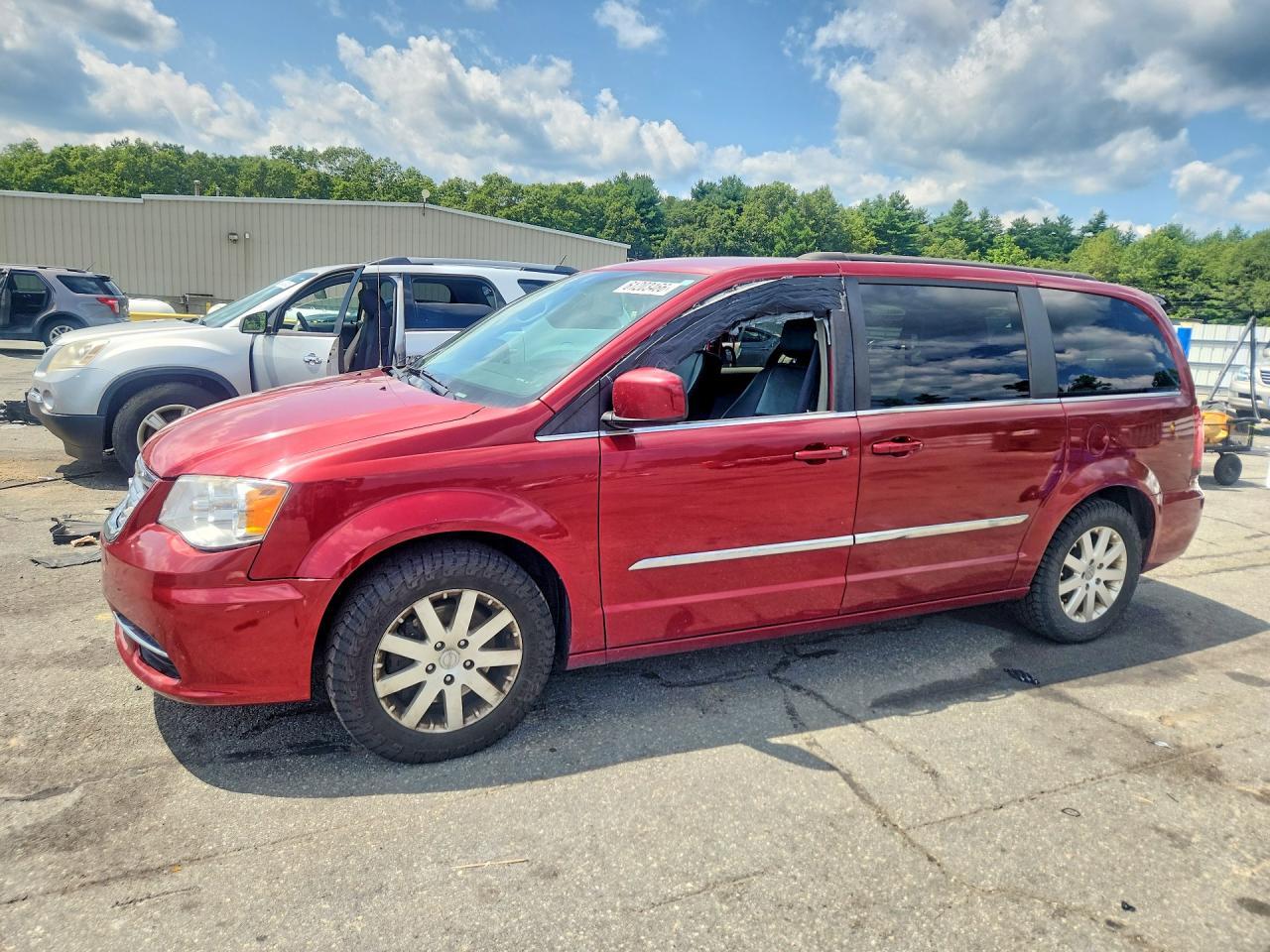 2015 Chrysler Town and Countr...