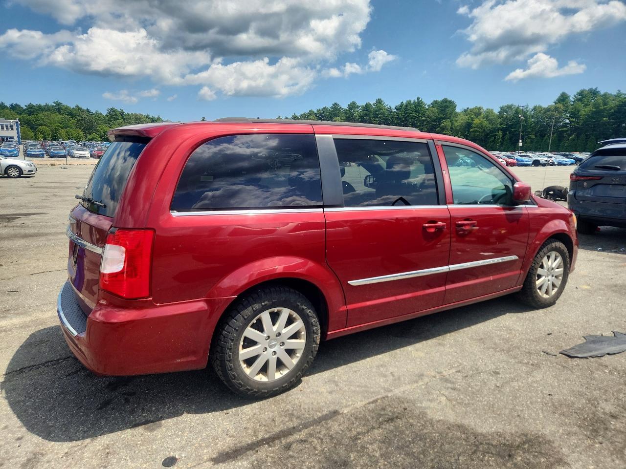 2015 Chrysler Town and Countr...