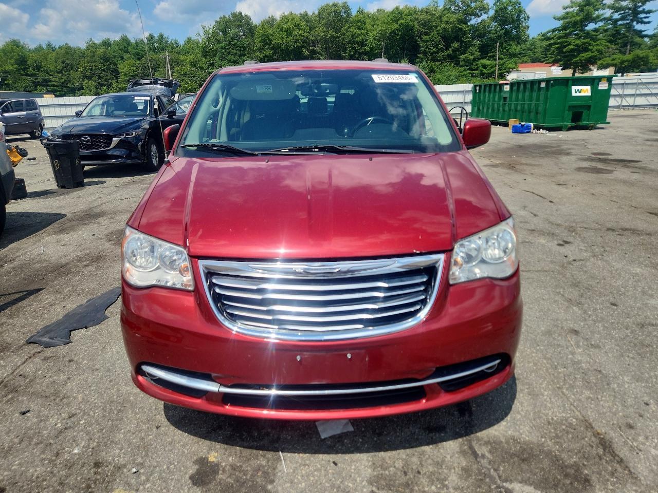 2015 Chrysler Town and Countr...