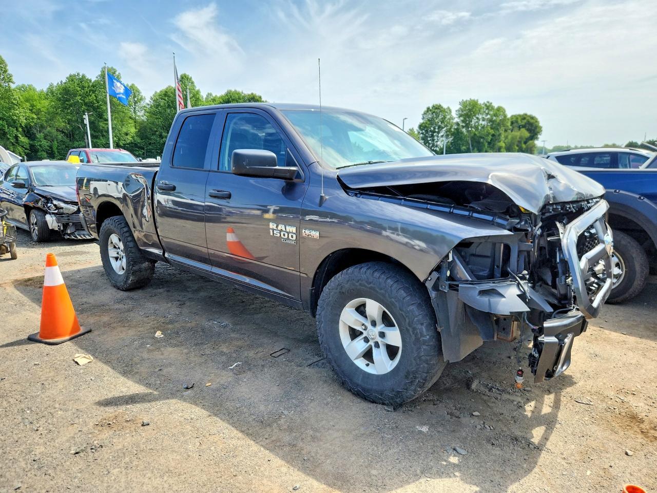 2019 RAM 1500, Tradesman