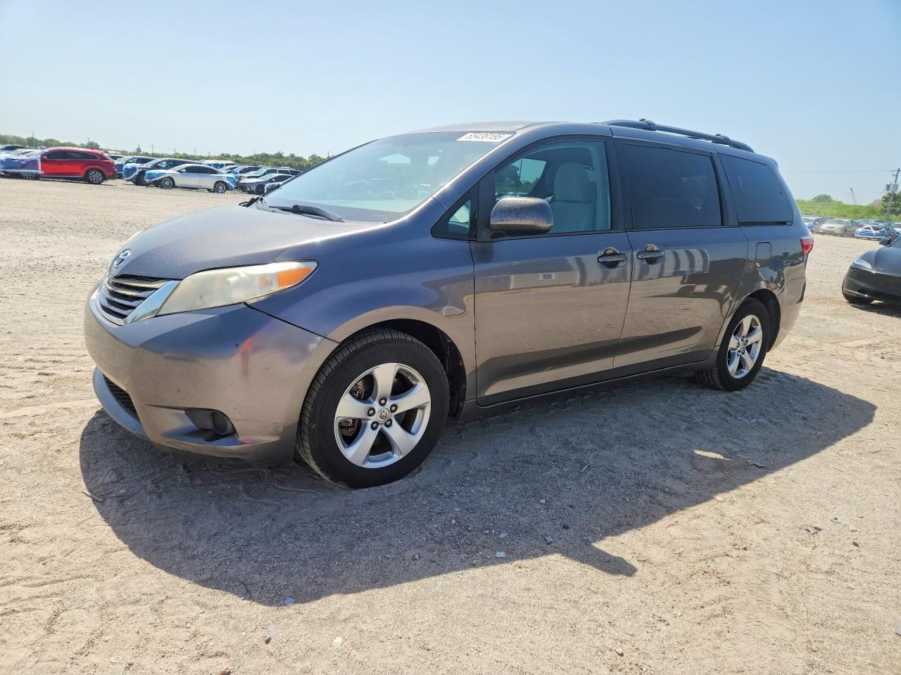 2017 Toyota Sienna, LE