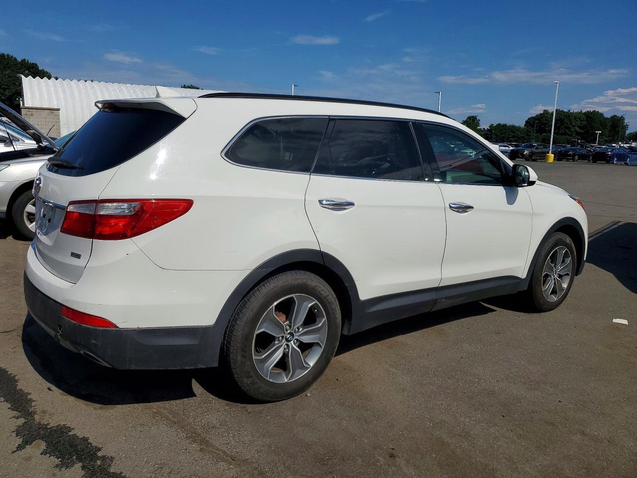 2016 Hyundai Santa Fe, SE
