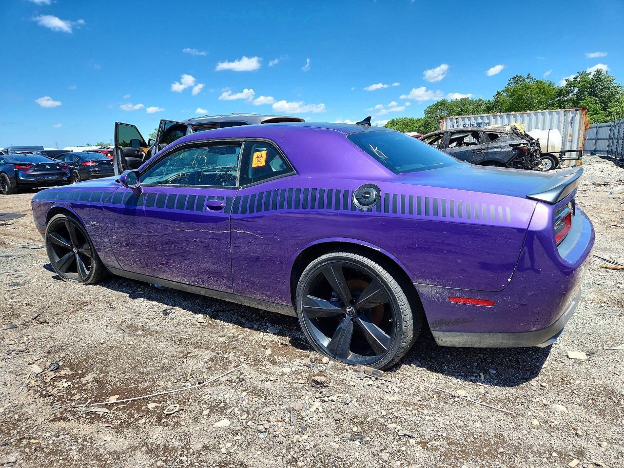 2016 Dodge Challenger, R