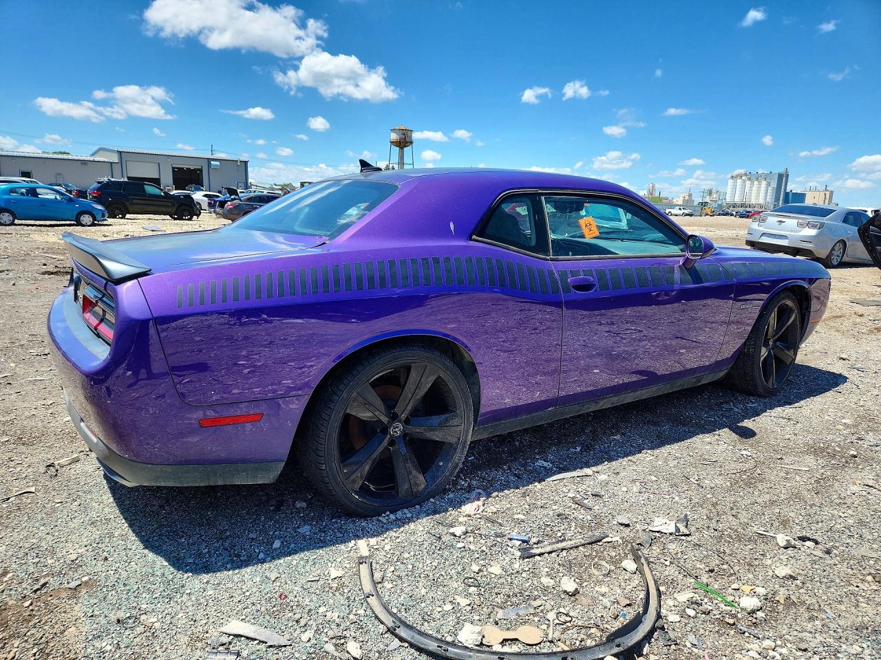 2016 Dodge Challenger, R