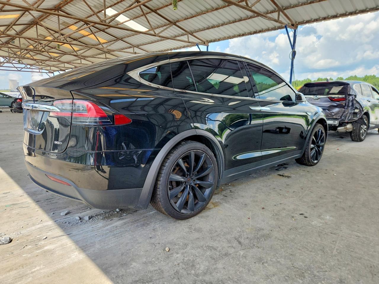 2016 Tesla MODEL X