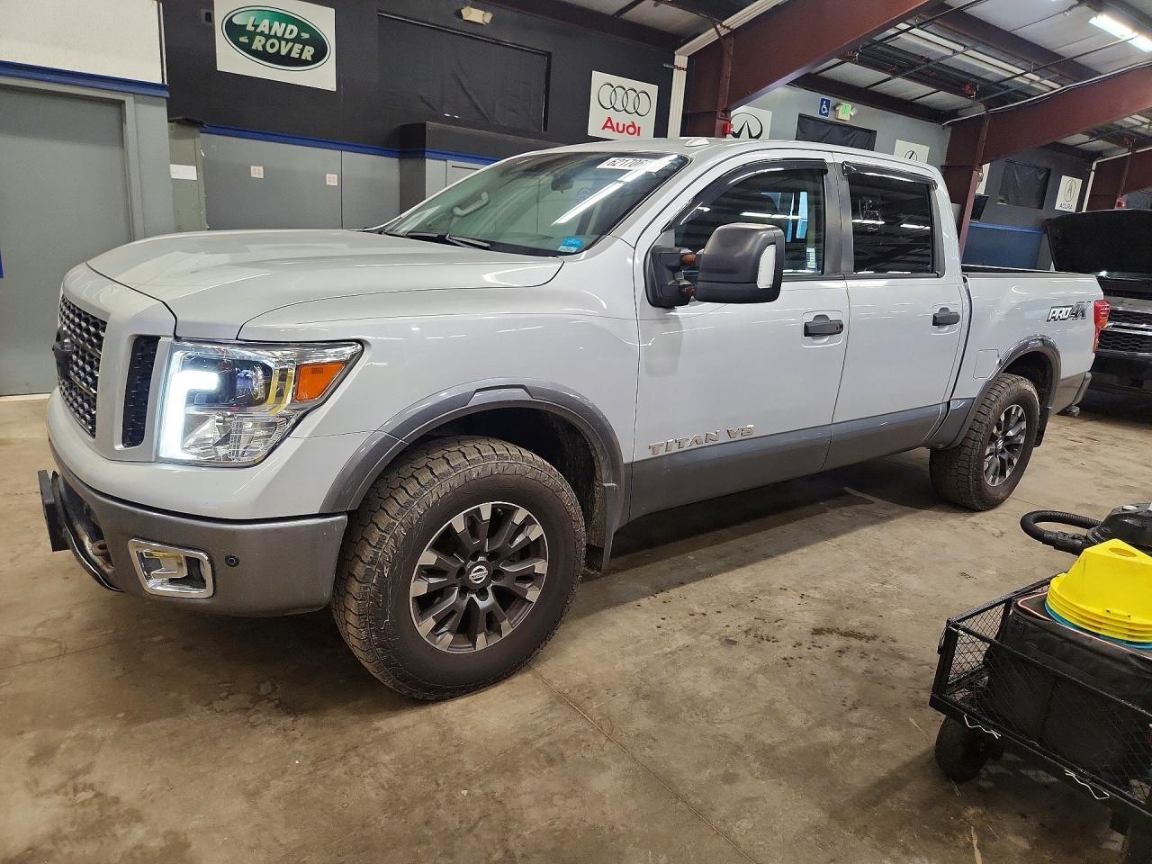 2018 Nissan Titan, Pro-4X