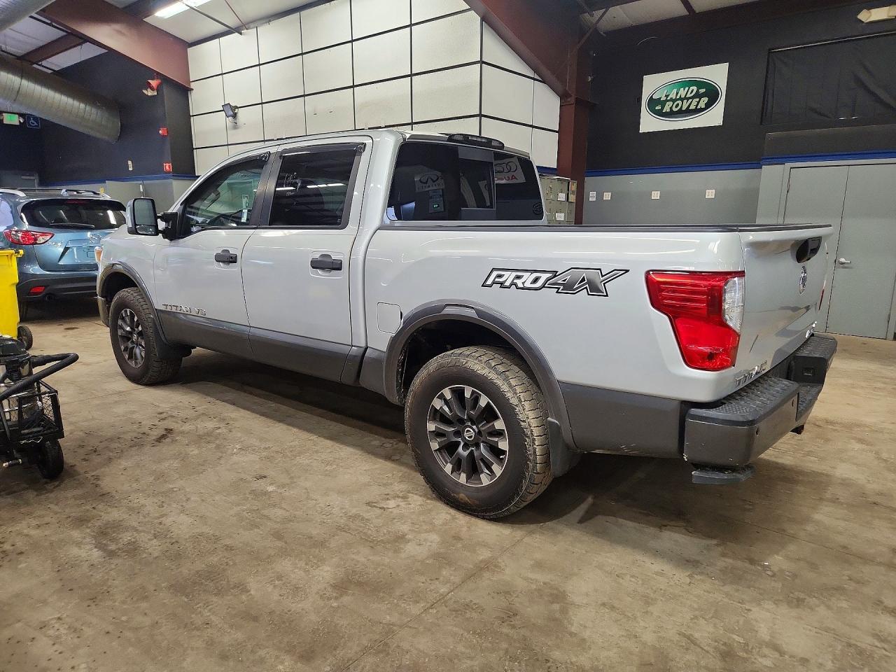 2018 Nissan Titan, Pro-4X