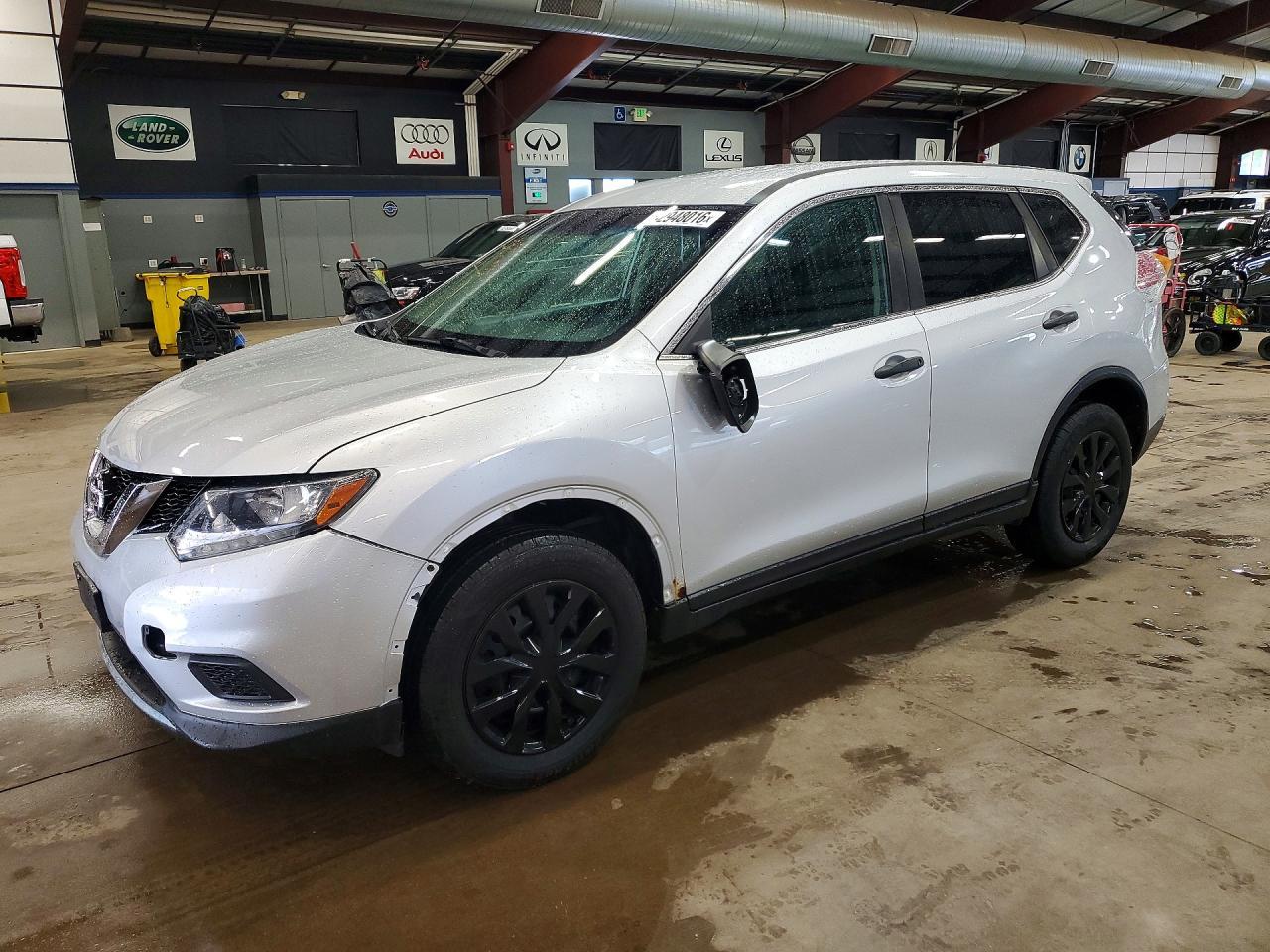2016 Nissan Rogue, S