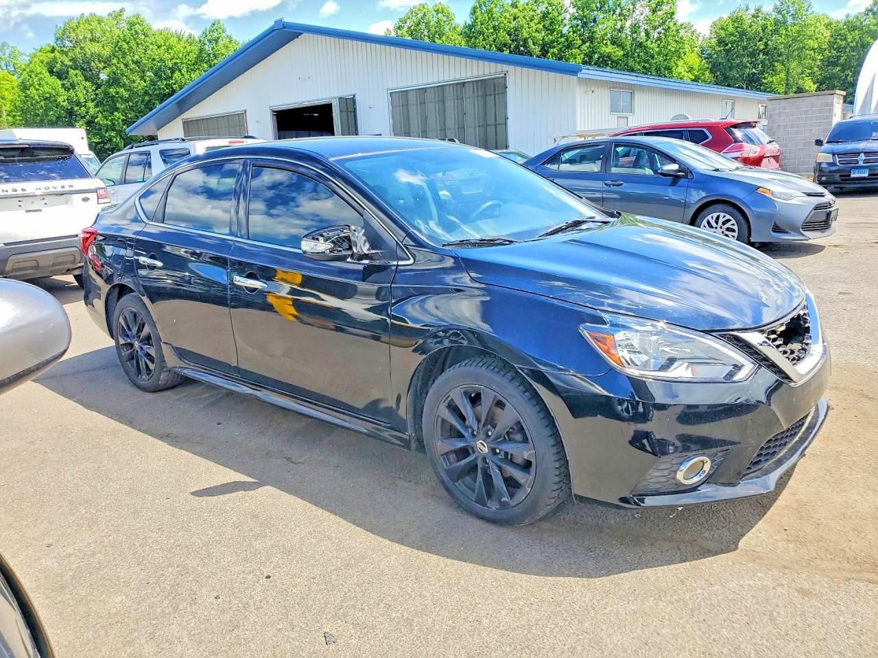 2017 Nissan Sentra, SR