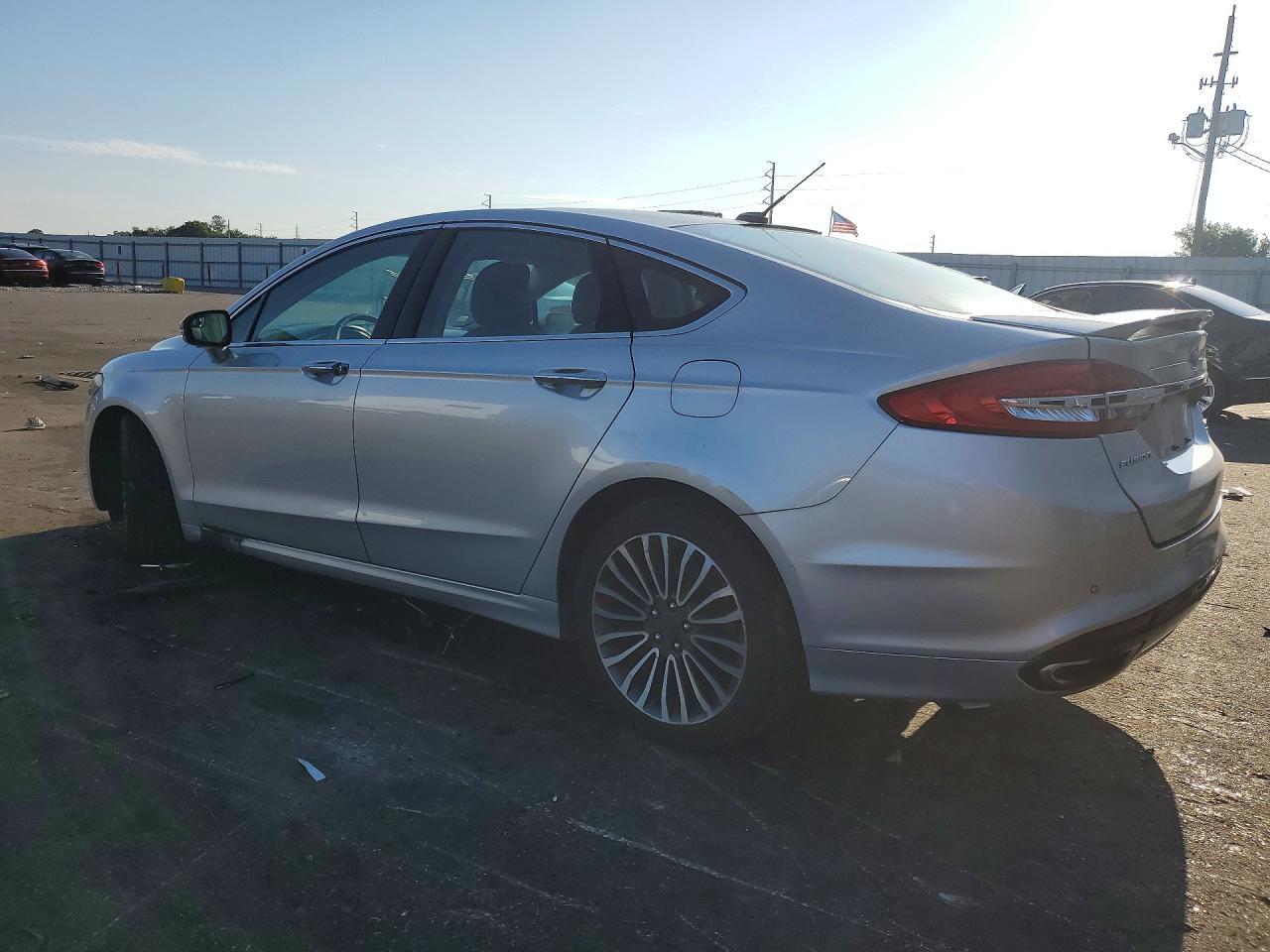 2018 Ford Fusion, Titanium/Pl...