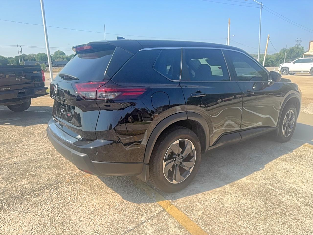 2026 Nissan Rogue, SV