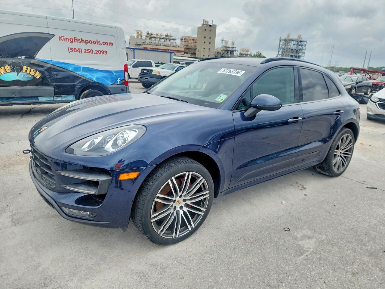 2015 Porsche Macan, Turbo