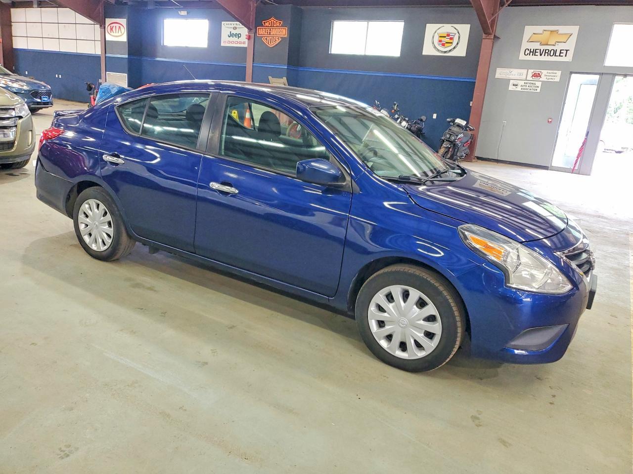 2019 Nissan Versa, SV