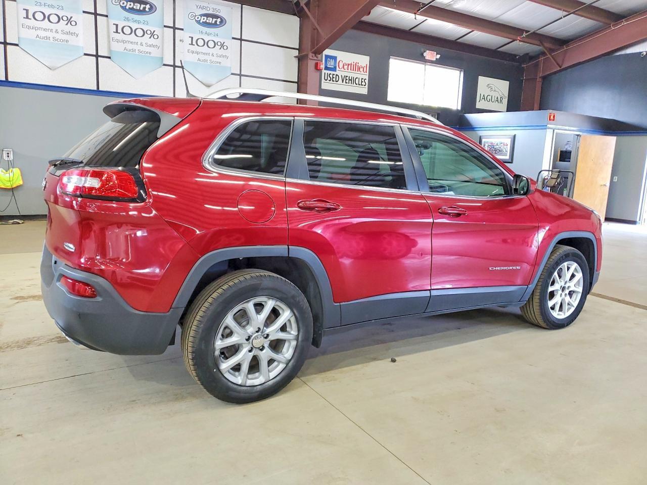2017 Jeep Cherokee, Latitude