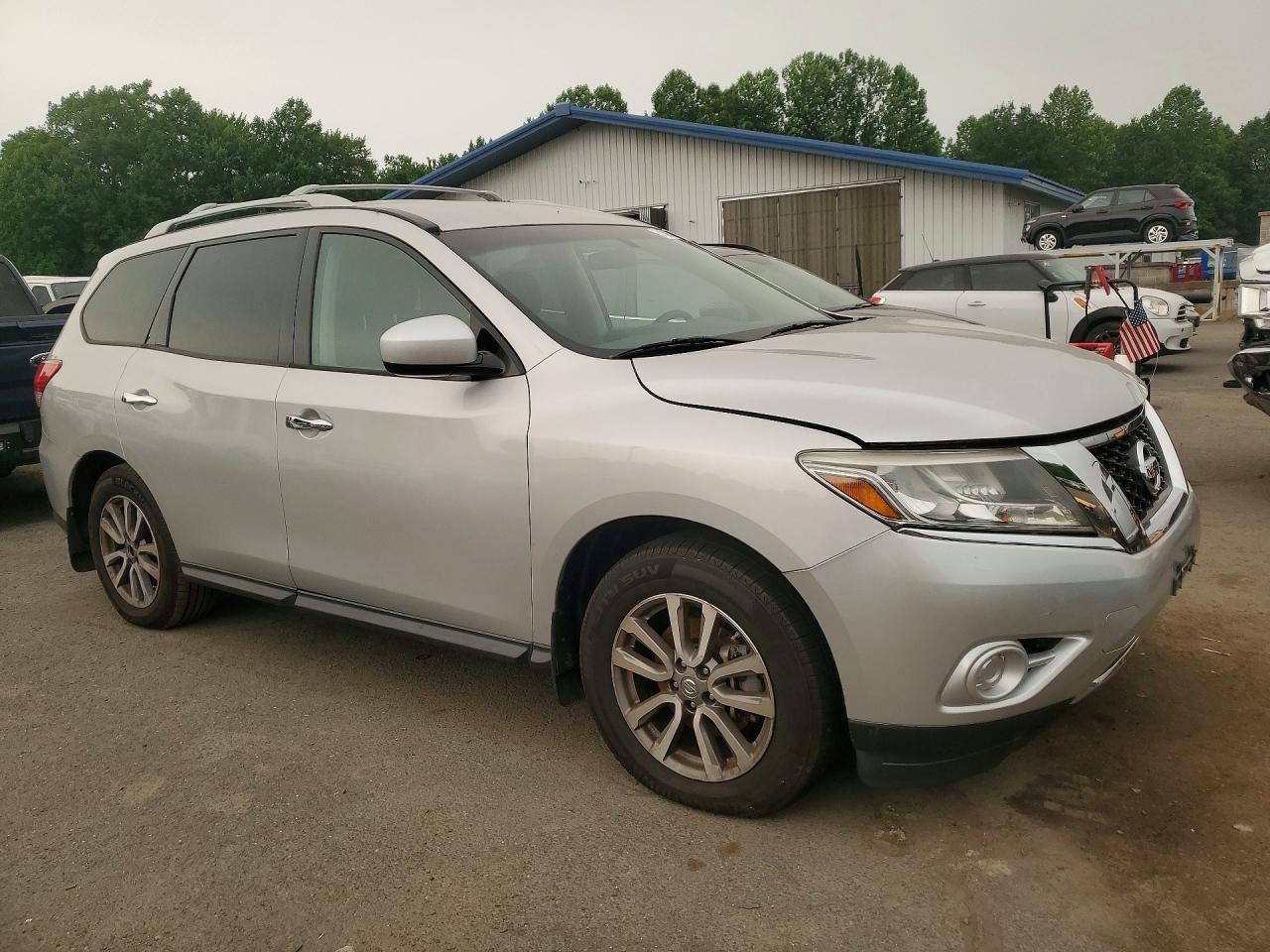 2015 Nissan Pathfinder, S