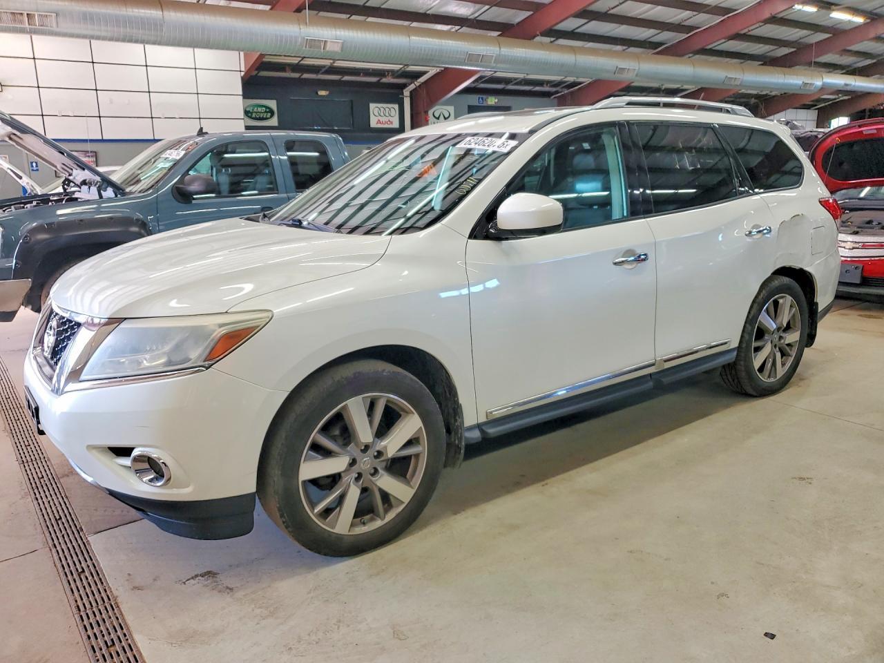 2016 Nissan Pathfinder, Platinum