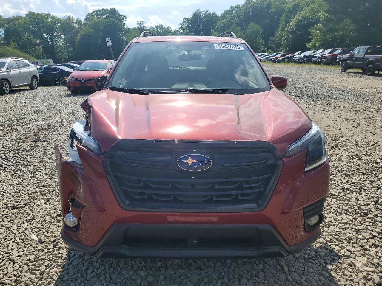 2022 Subaru Forester, Premium