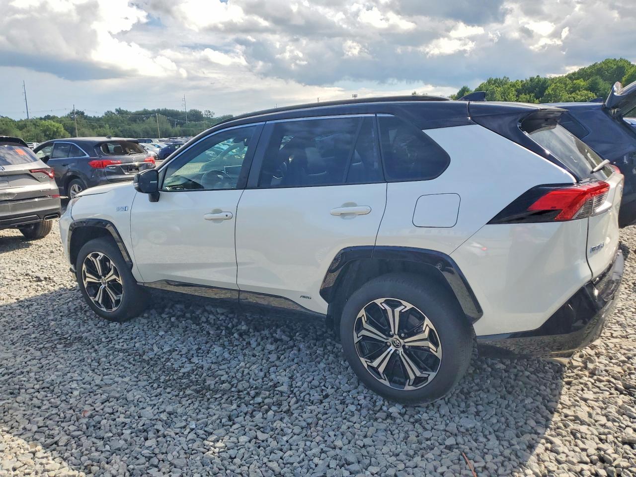 2021 Toyota RAV4, Xse