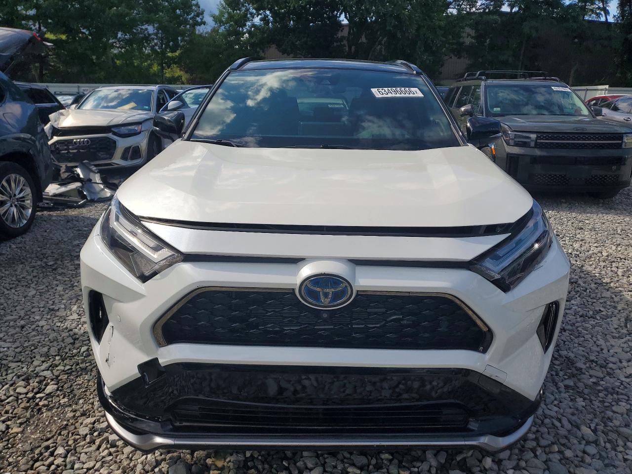 2021 Toyota RAV4, Xse
