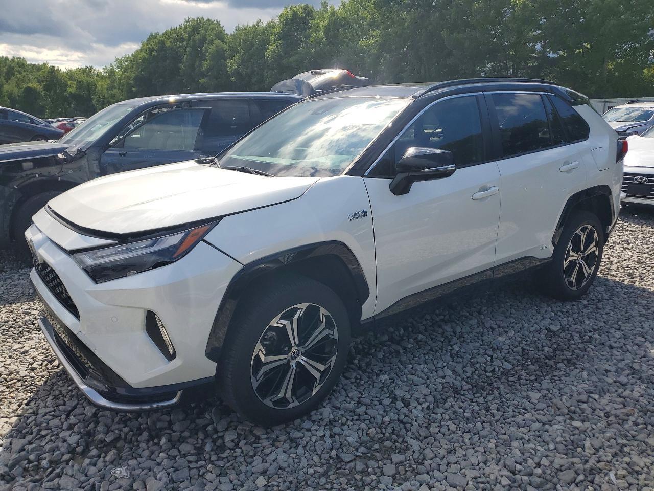 2021 Toyota RAV4, Xse