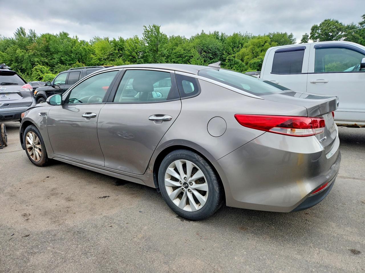 2017 KIA Optima, LX