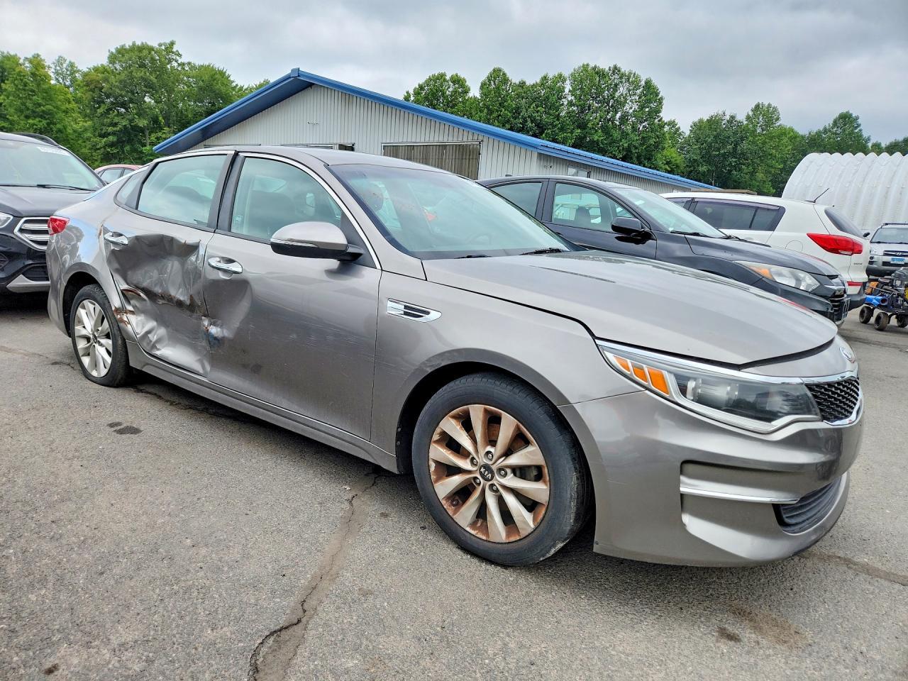2017 KIA Optima, LX