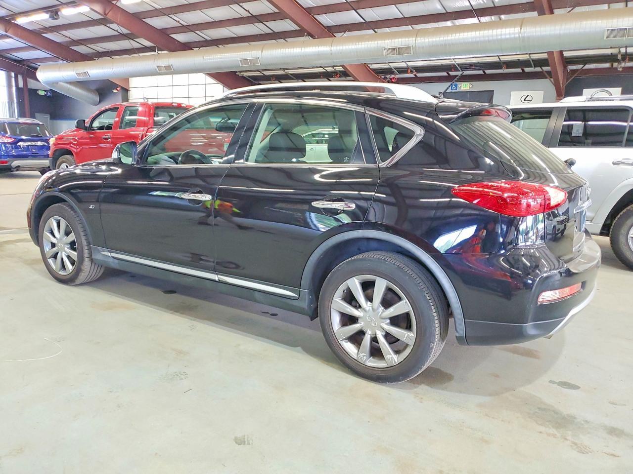 2017 Infiniti QX50, Base
