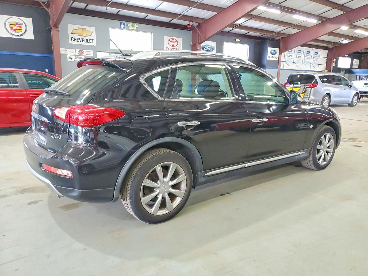 2017 Infiniti QX50, Base