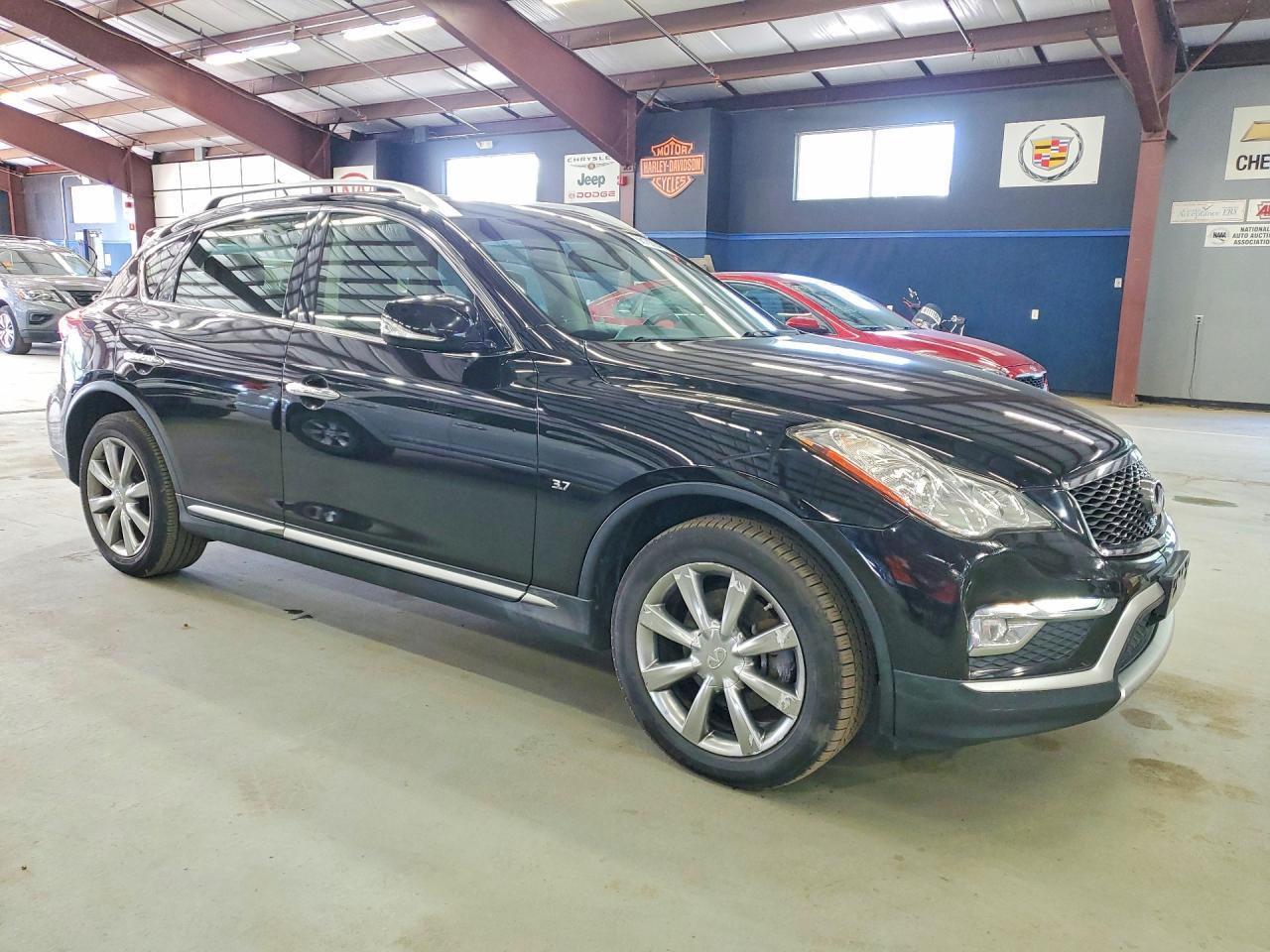 2017 Infiniti QX50, Base