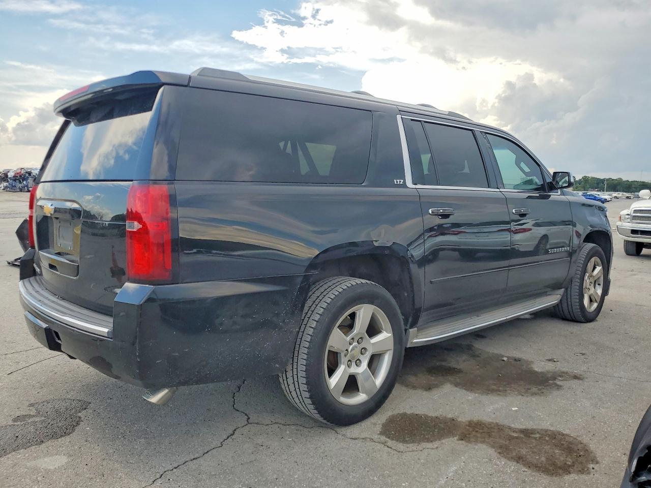 2015 Chevrolet Suburban, K150...