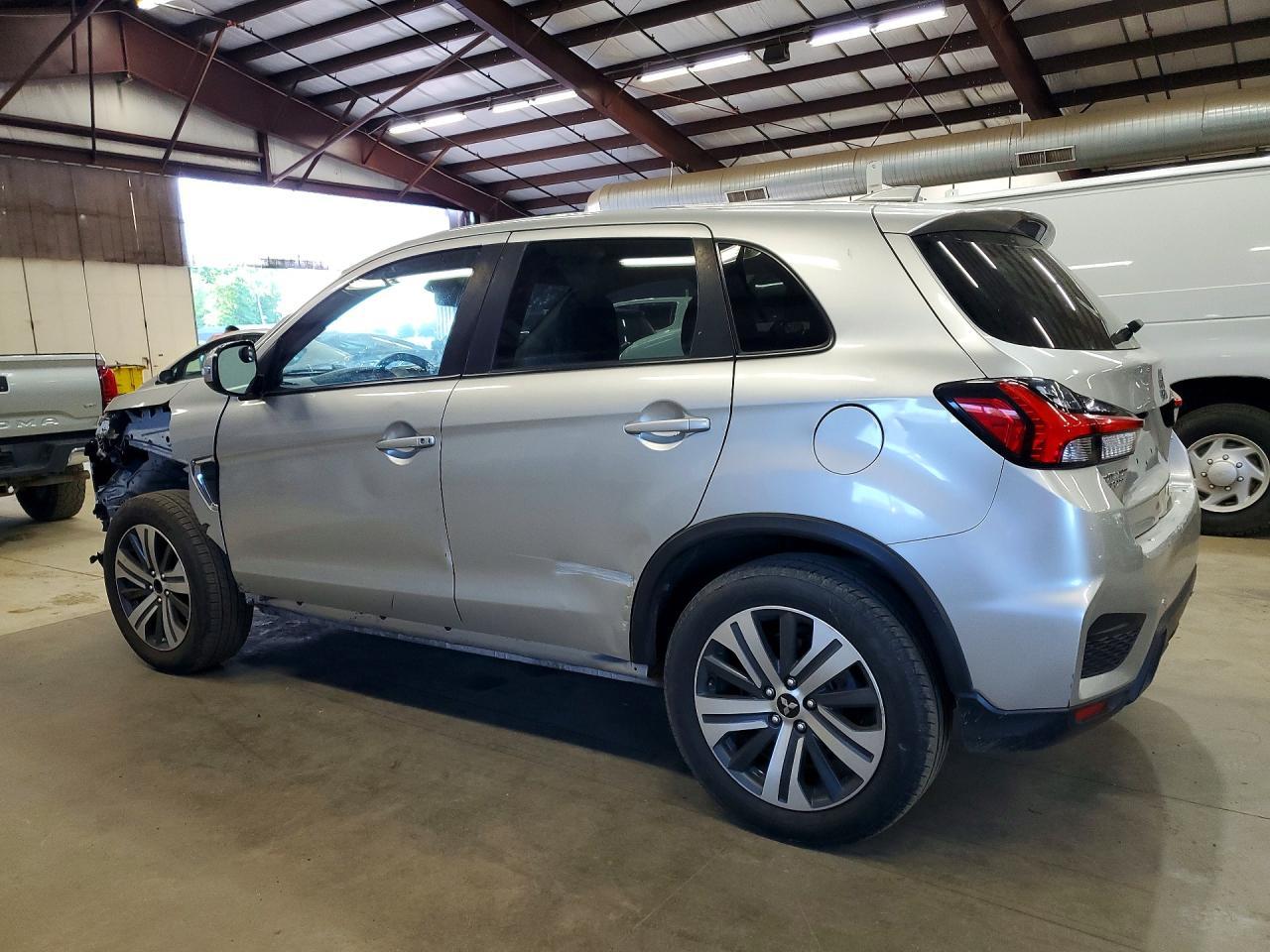 2021 Mitsubishi Outlander, ES
