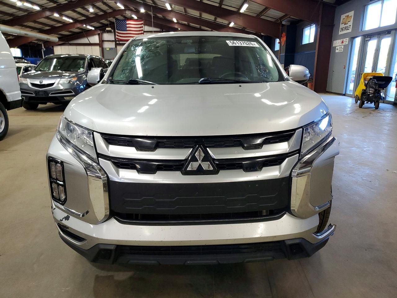 2021 Mitsubishi Outlander, ES