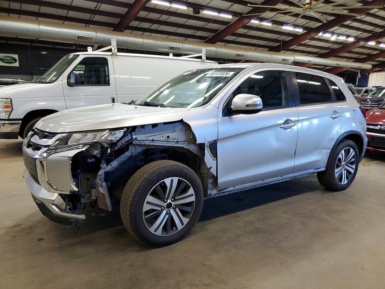 2021 Mitsubishi Outlander, ES