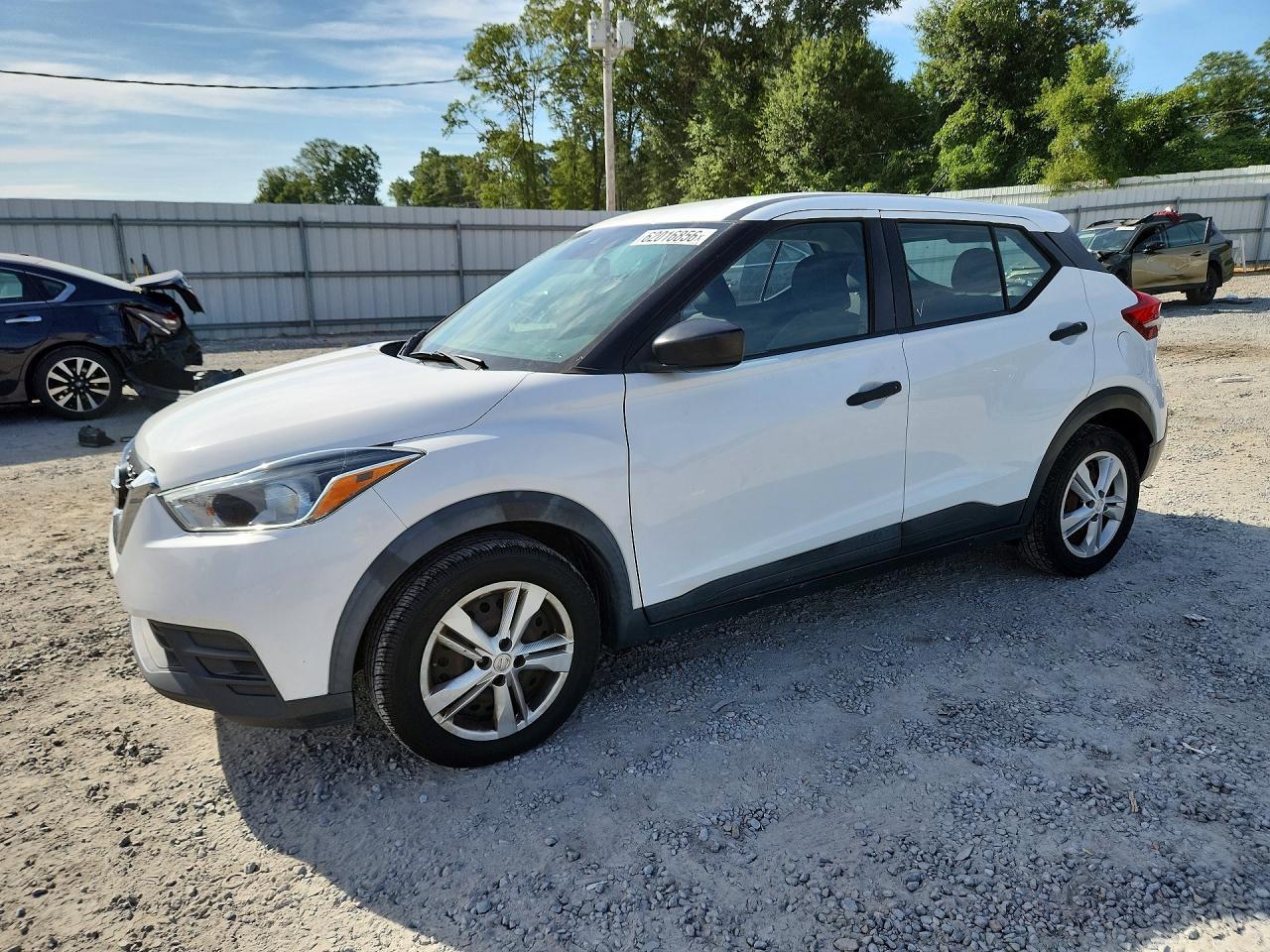 2020 Nissan Kicks, S