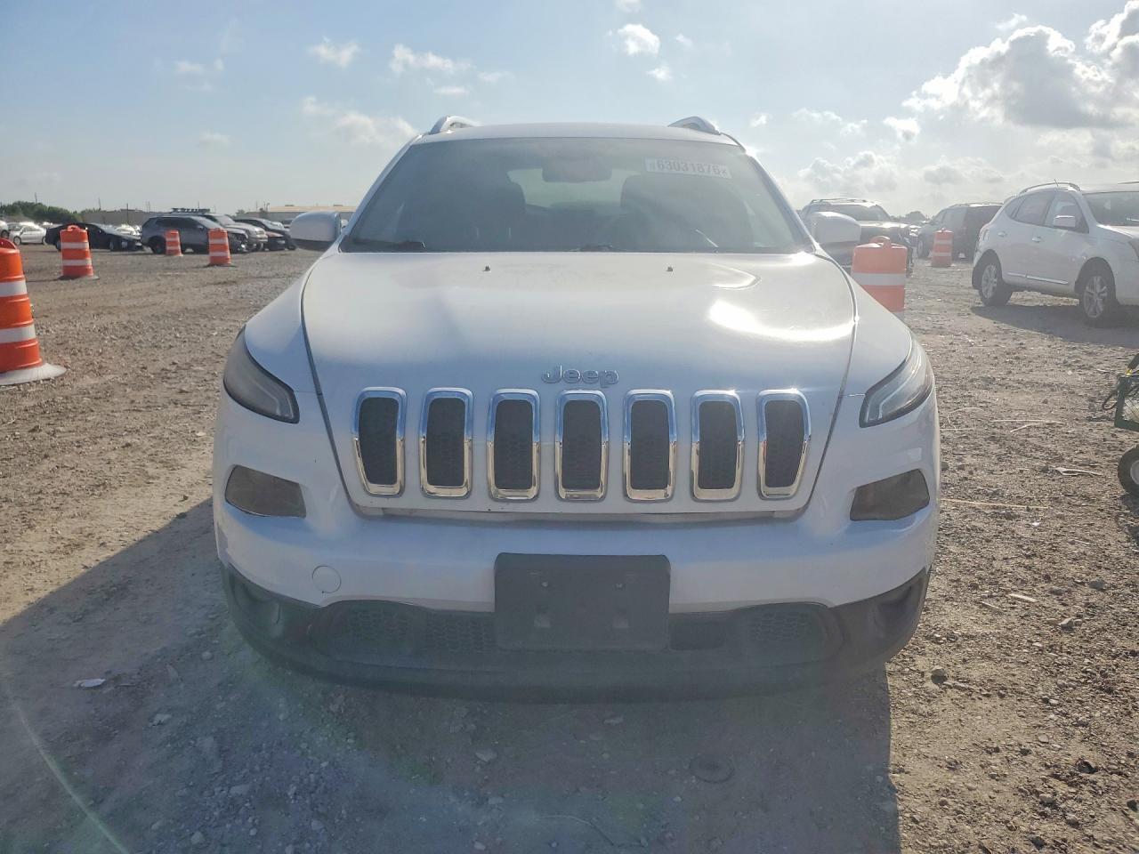 2018 Jeep Cherokee, Latitude