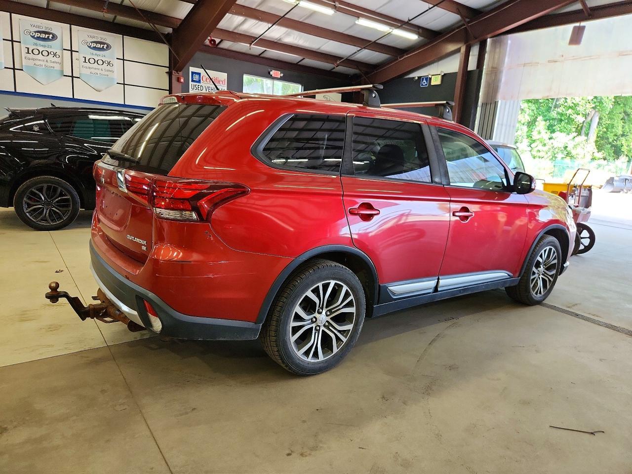 2016 Mitsubishi Outlander, SE