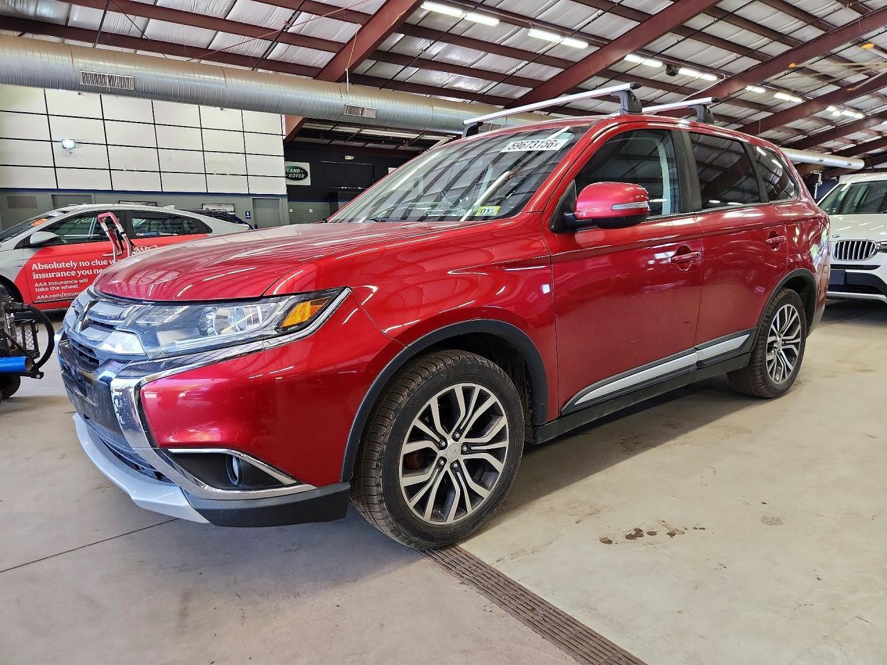 2016 Mitsubishi Outlander, SE