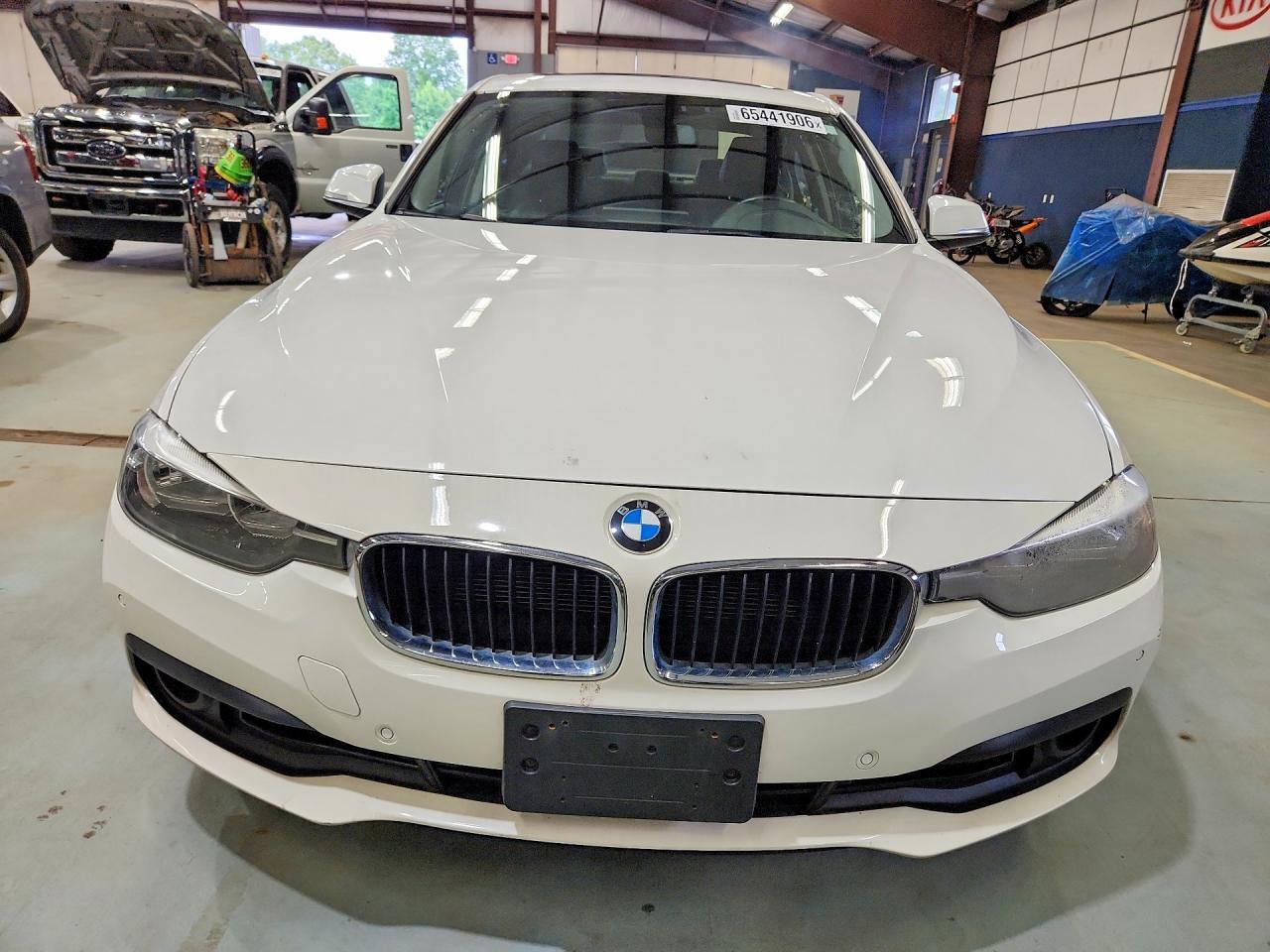 2016 BMW 3 Series, 320 XI