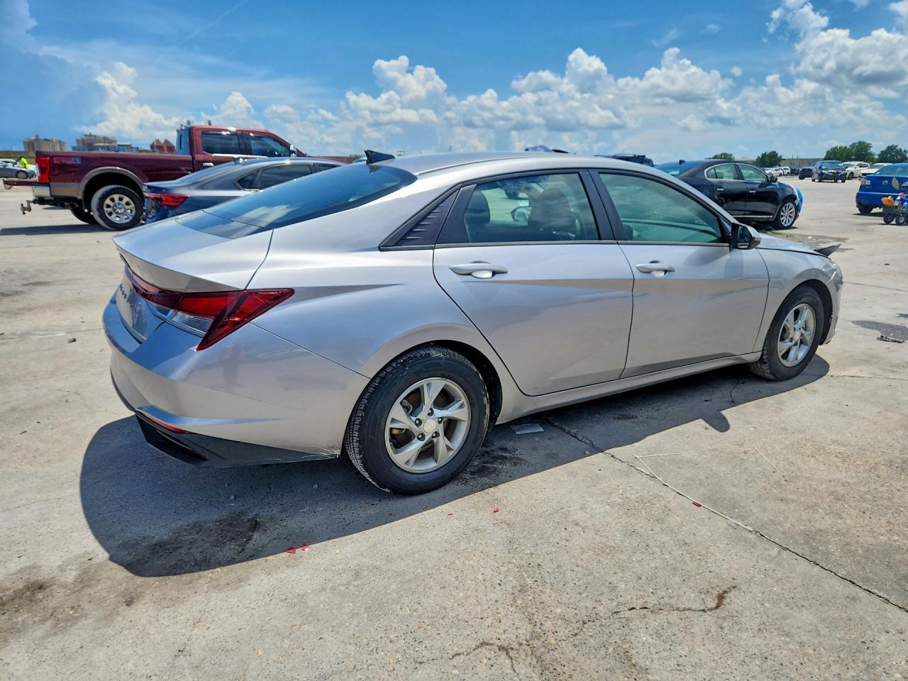 2023 Hyundai Elantra, SE