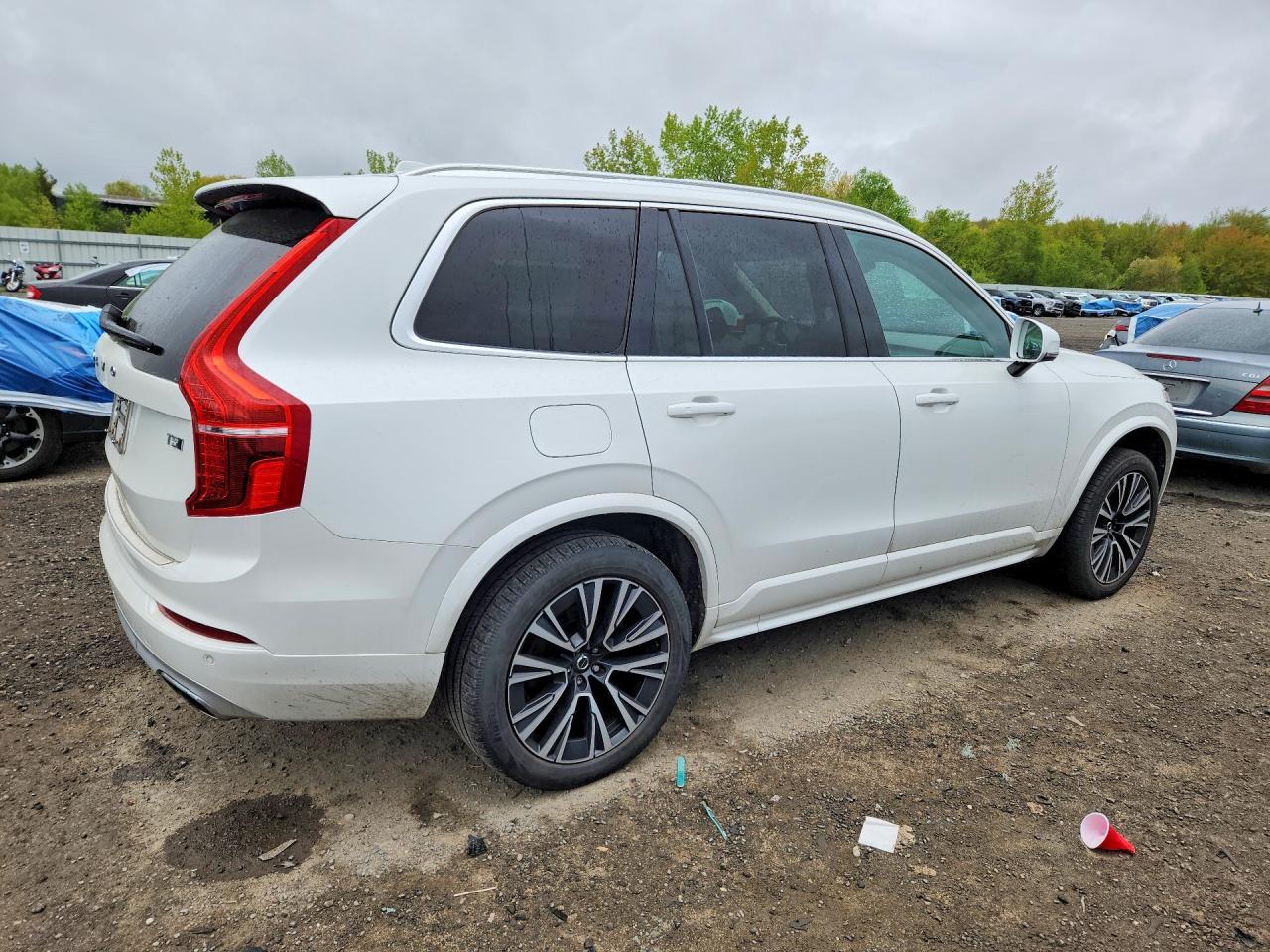 2020 Volvo XC90, T5 Momentum