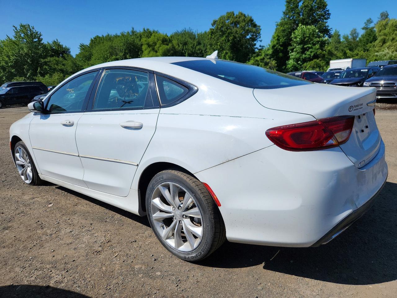 2016 Chrysler 200, S