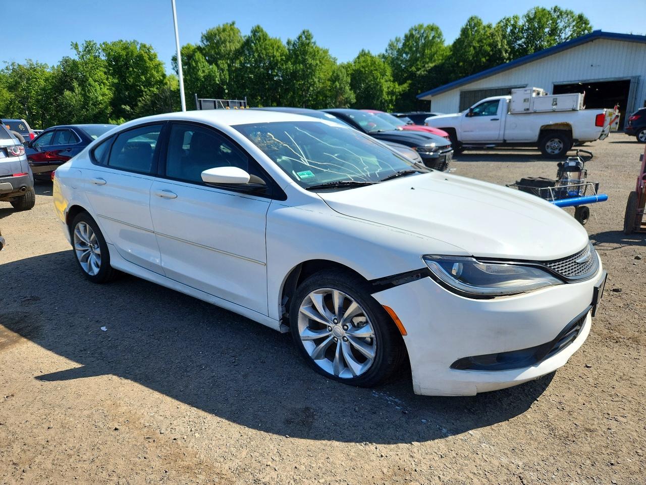 2016 Chrysler 200, S